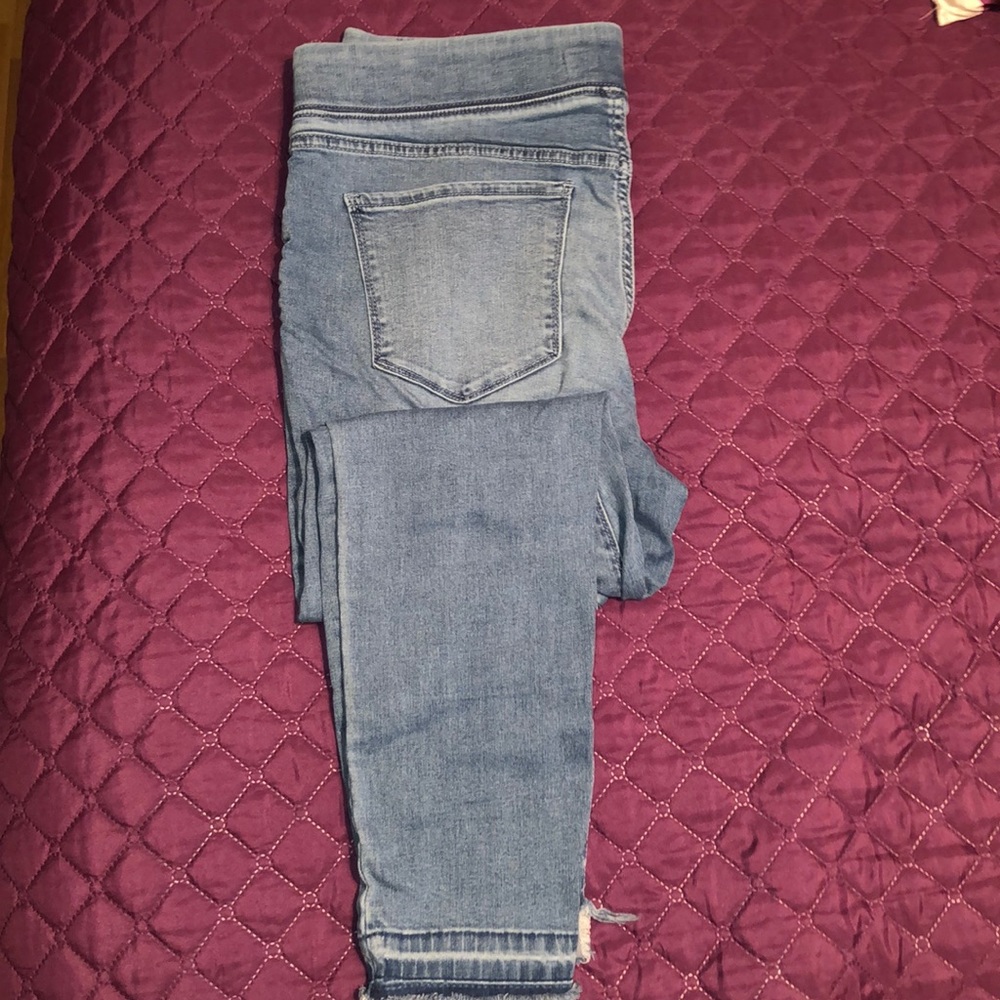 Old Navy Raw Hem Jeggings